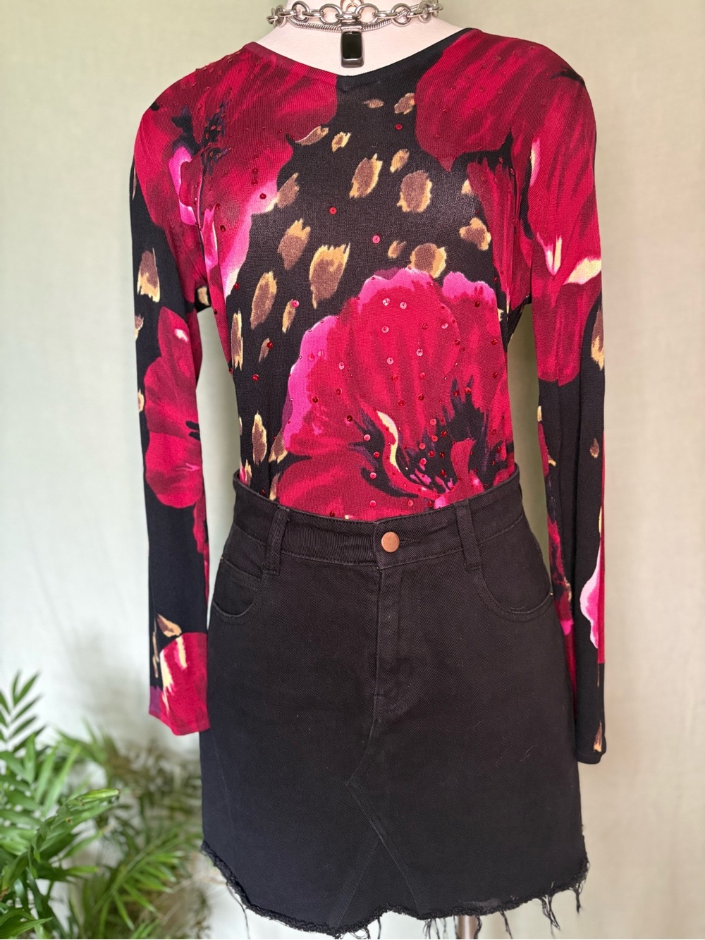 Red/Black Floral Sequined Long-Sleeve Top Whimsigoth